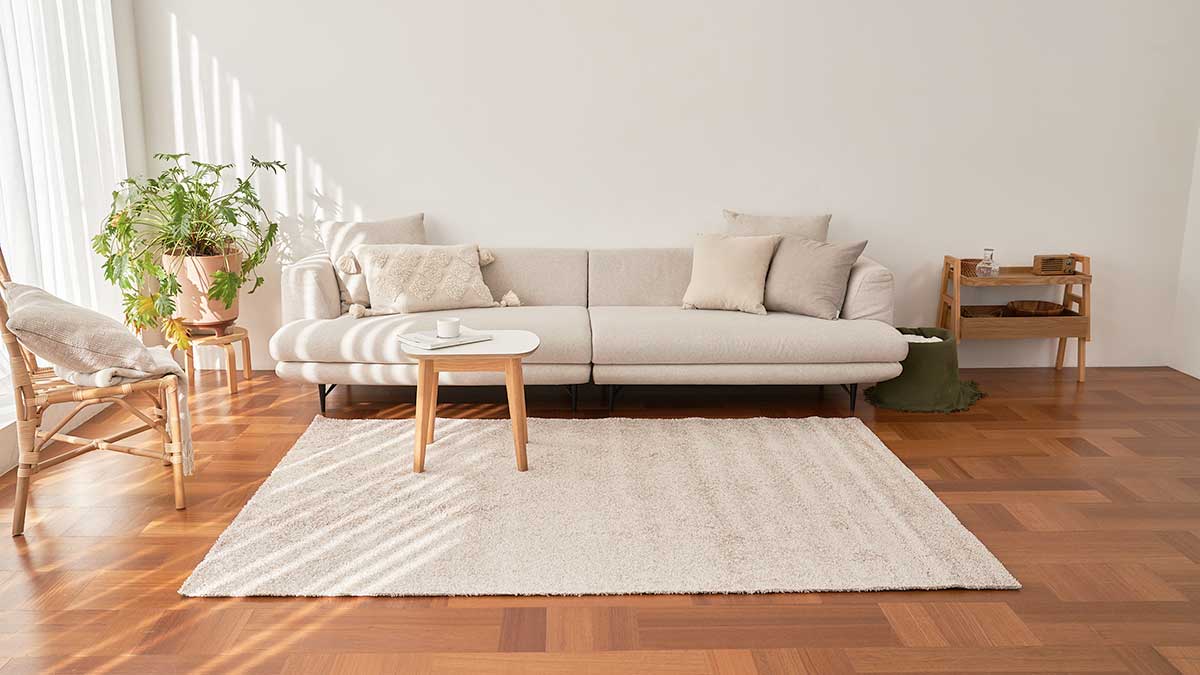 러그, 이제 잘라서 쓰세요. 벨기에 러그로 이제 러그를 집에 맞추세요.