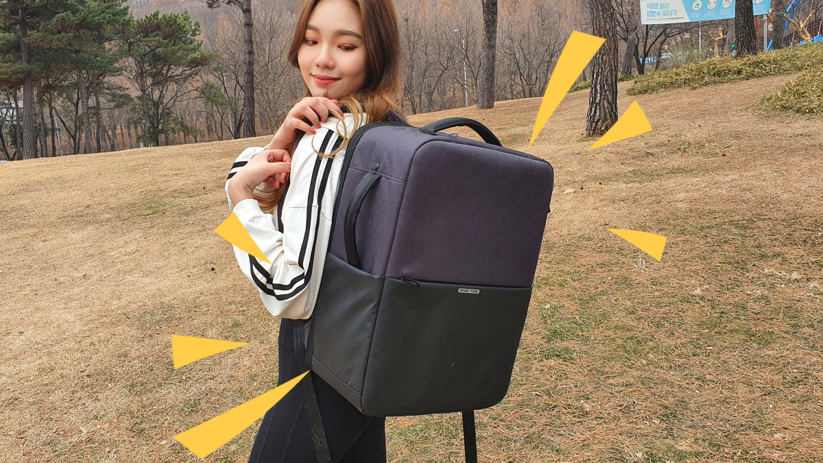 The baby version of the wildly popular Mammoth Bag is here: the Elephant Bag. And yes it’s still huge!