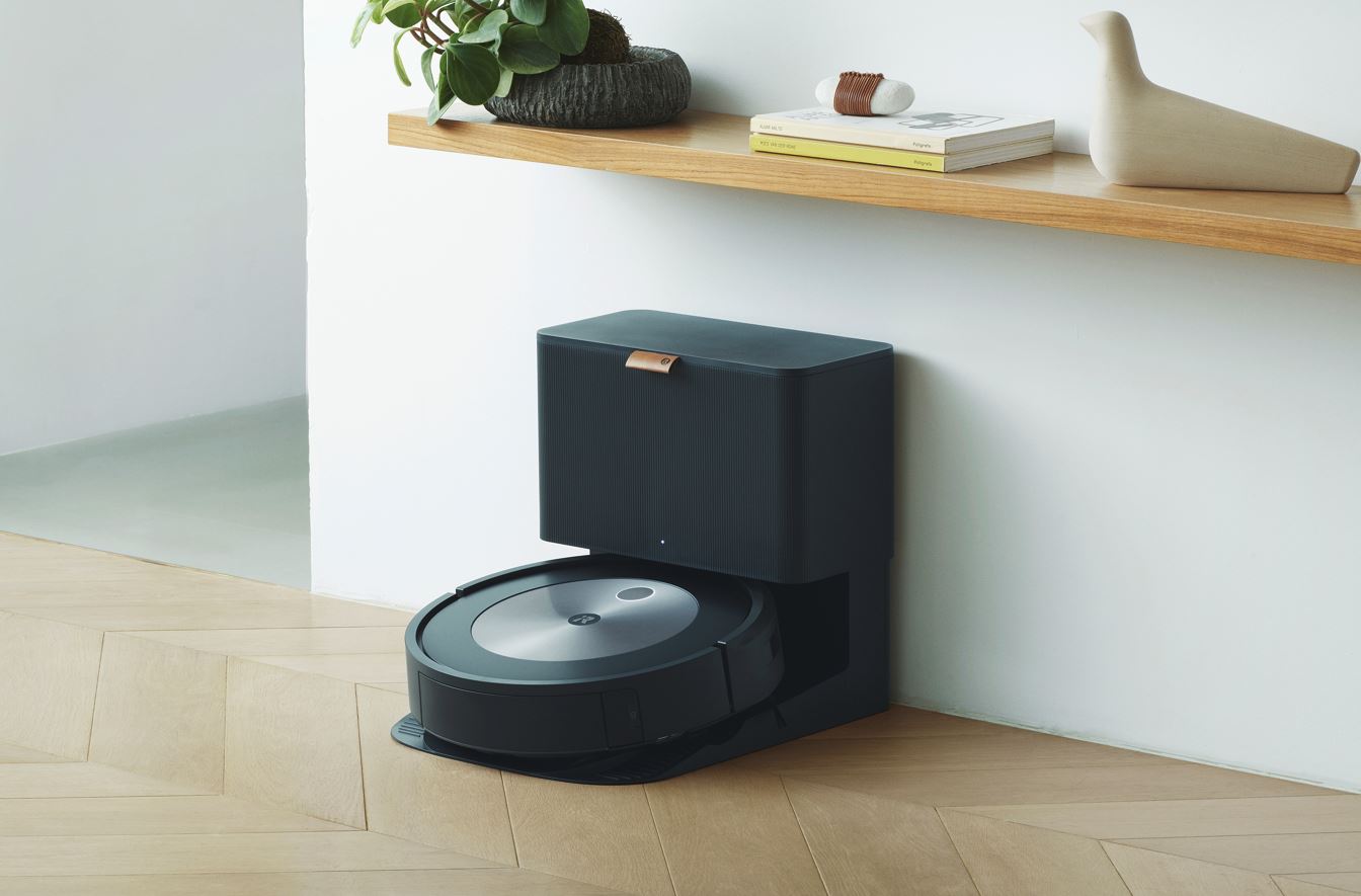 [米国No.1ロボット掃除機] 薄いコードも避け、3段階吸引で強力に！
