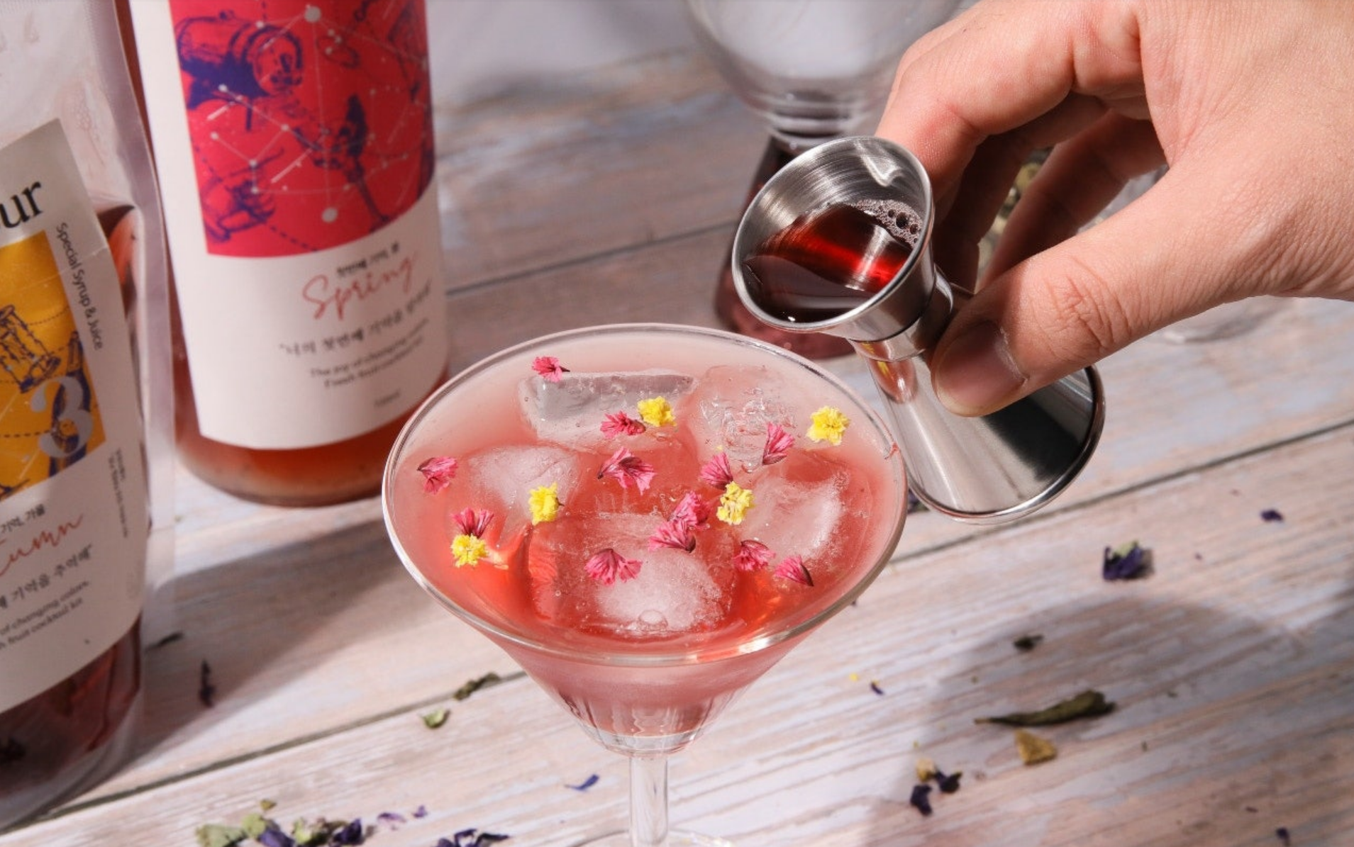 소주 1병으로 칵테일 8잔? 칵테일 매니아를 위한 초간단 키트 오블리큐르