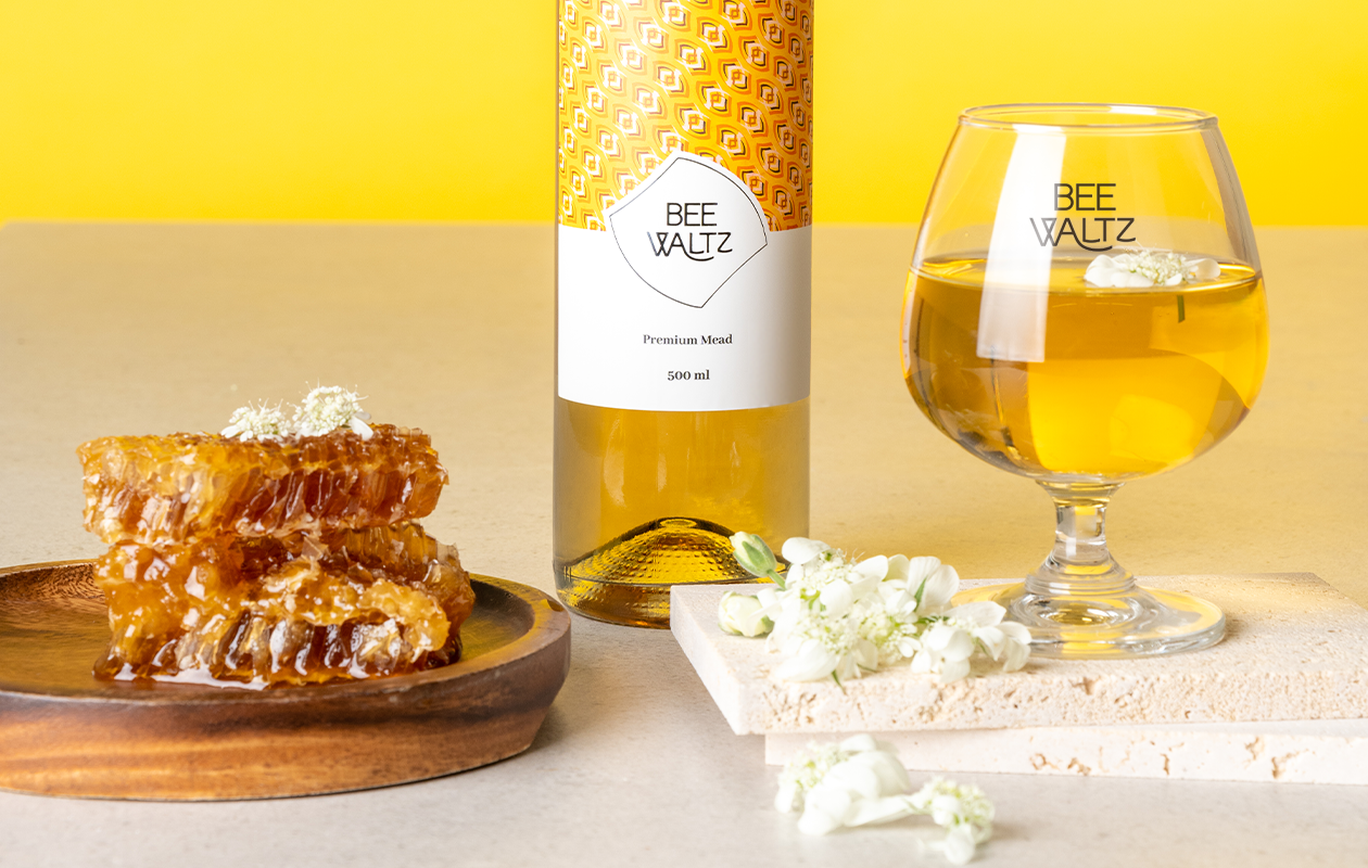 [蜜酒蜂者] 用蜂蜜酿造的酒！青年农夫亲手酿造的蜂蜜酒Mead首次众筹！