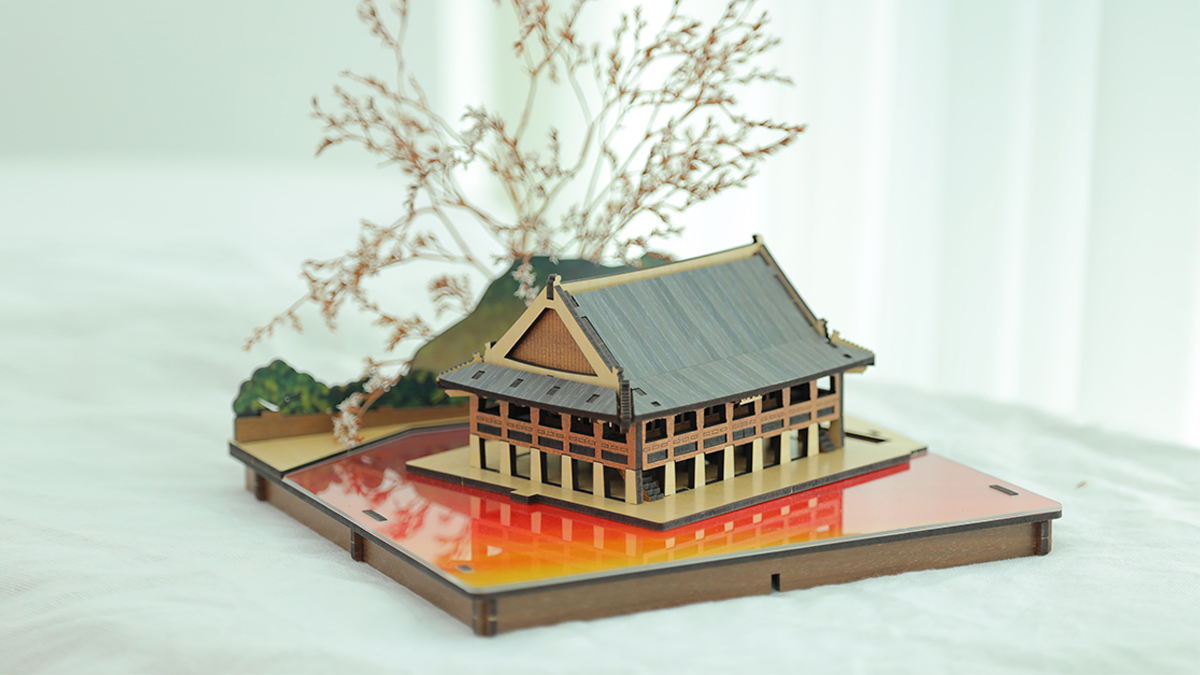 한국 문화재의 꽃, 자연을 담은 경복궁 경회루 원목 3D퍼즐