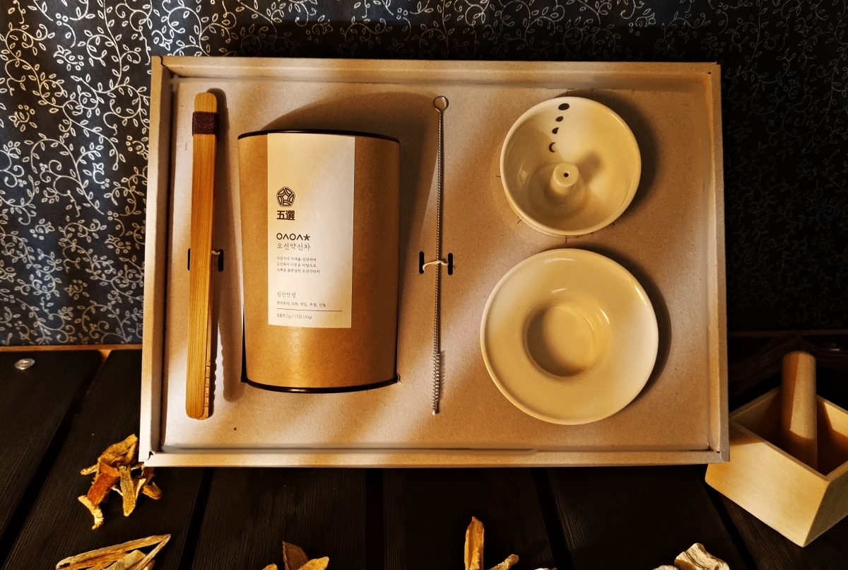 五つの味わいを楽しむ五線薬膳茶と伝統茶器、桂英杯の秋夕ギフトセット