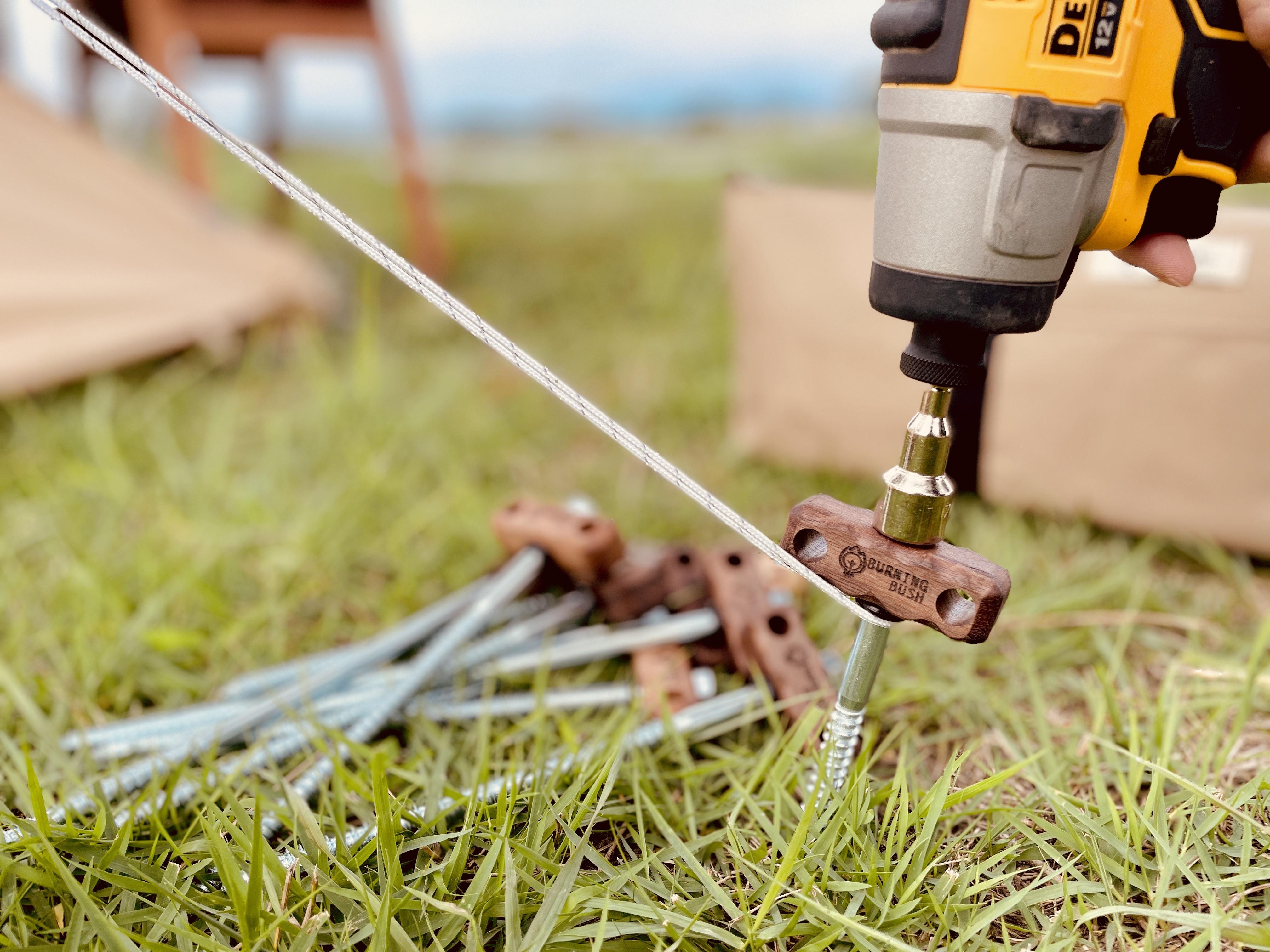 まだ苦労してパックダウンしてますか？簡単で頑丈なハンドメイド・ウォールナット イージードリルパック