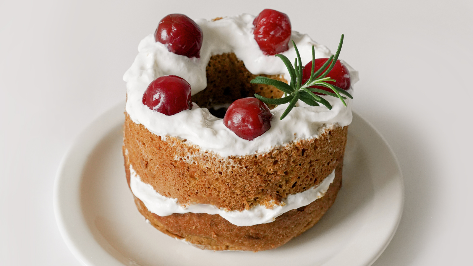 Rewriting cake history. Meet chickpea chiffon cakes and more!