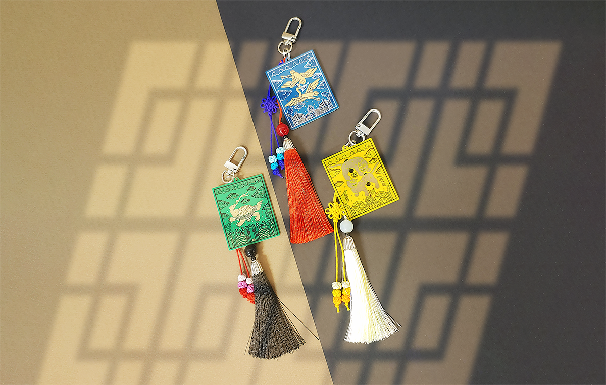 Cutting-Edge Precision! Traditional Emblem Keyring Reimagined by an Engineering Student