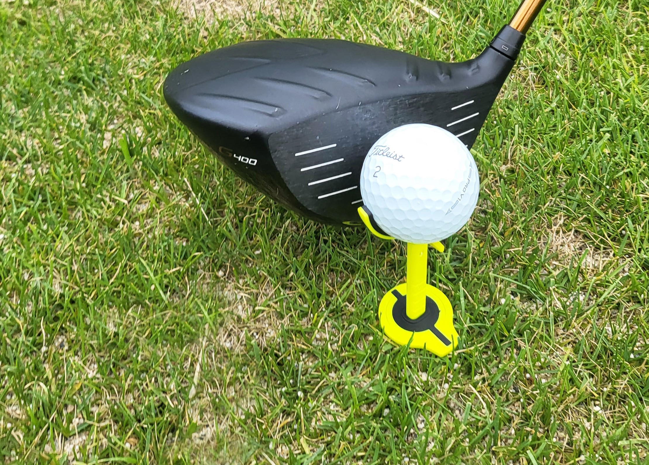 提升直线性与飞行距离的专利防切球高尔夫球座S tee