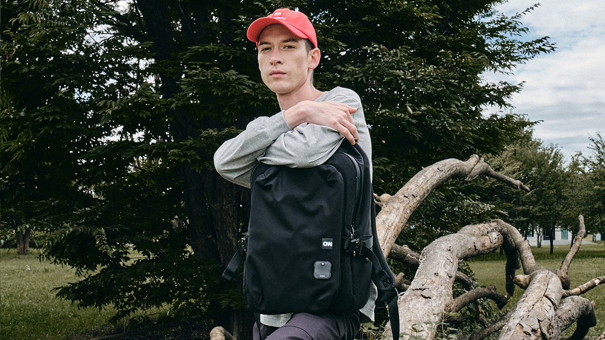 [CNN APPAREL] 살균까지 가능한 기능성 백팩의 새기준, 인생백팩