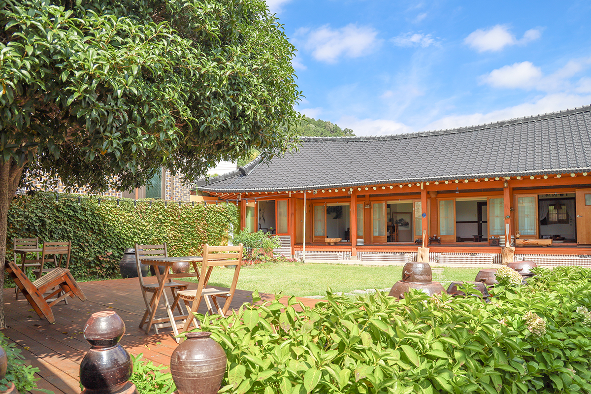 [와디즈단독혜택]한국관광공사 추천! 가성비 최고, 개성 넘치는 한옥스테이