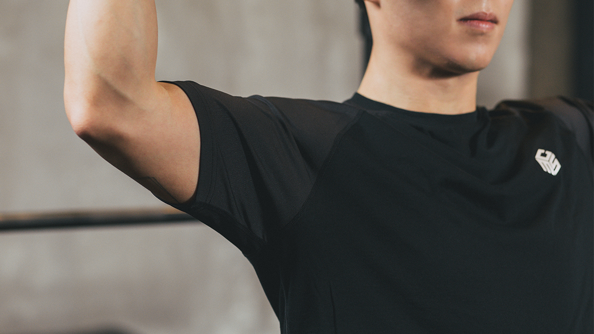 たった一枚のTシャツで運動がもっと楽に。しかも環境に優しい素材使用！