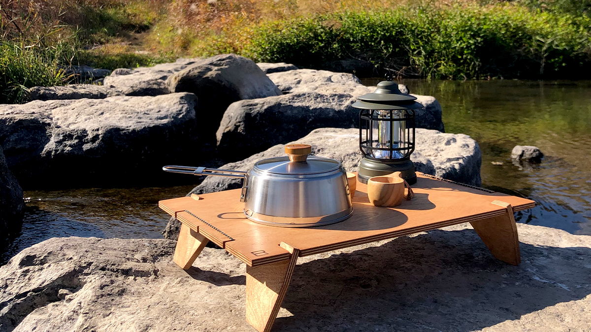 便携易装，多功能背包野营桌