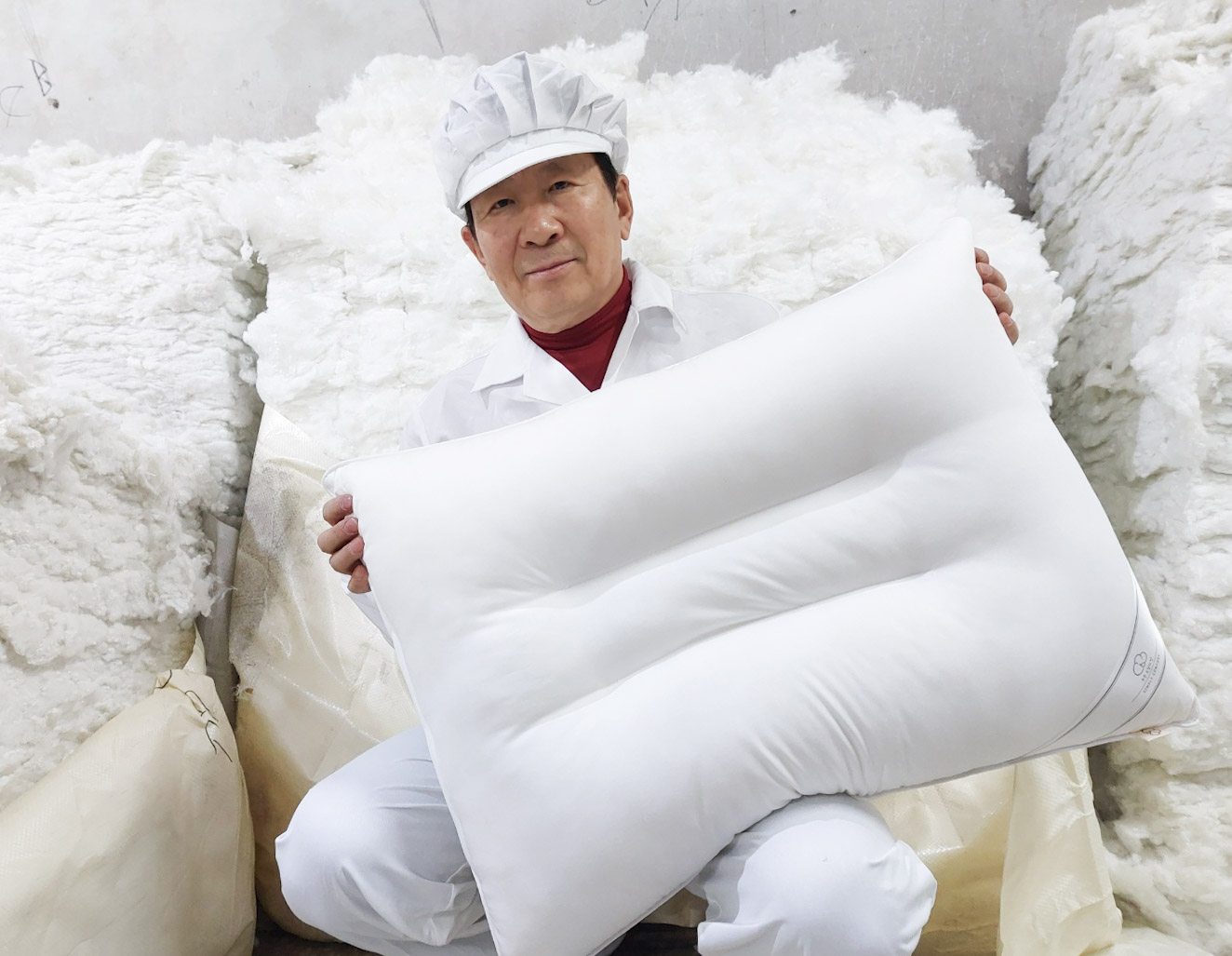 [4.9 Rating] In-House Cotton Mill | Premium Wool Pillow by 30-Year Cotton Master Around $40