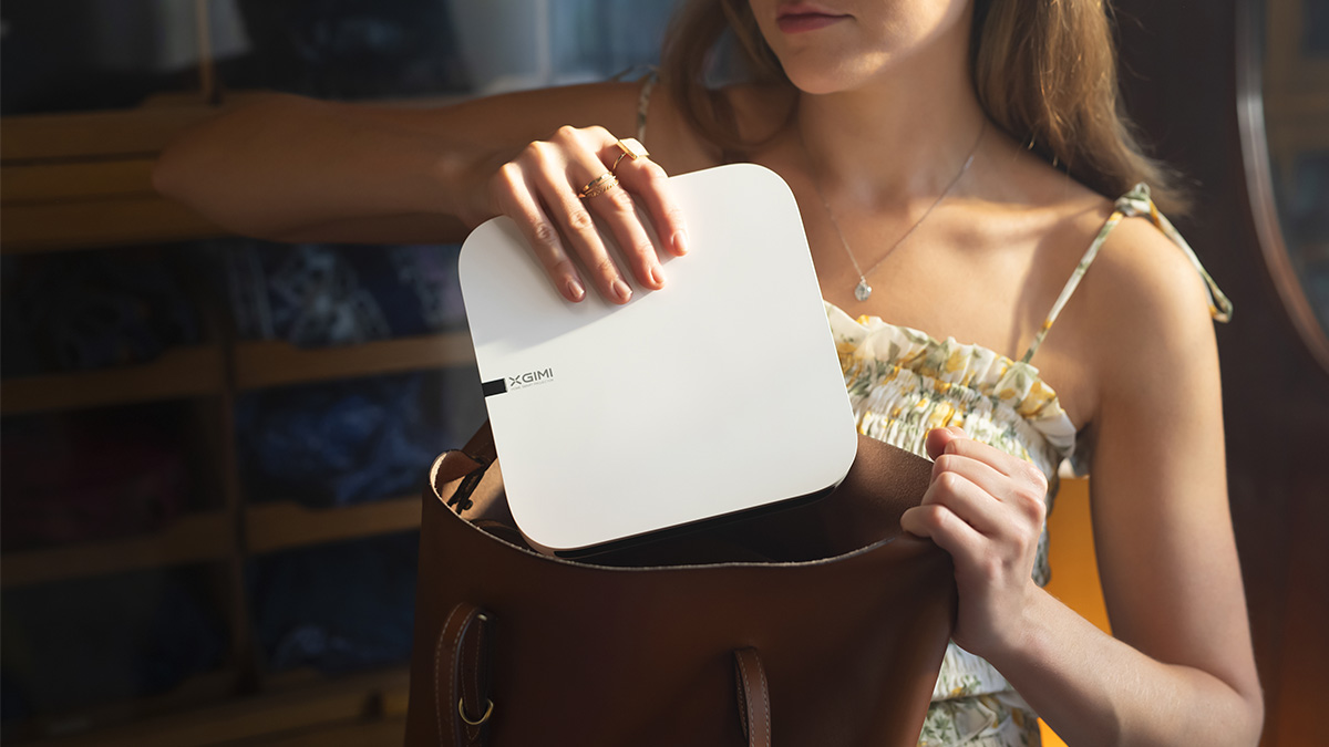 FHD Mini Smart Projector | 800 ANSI Lumens & Harman Kardon Sound