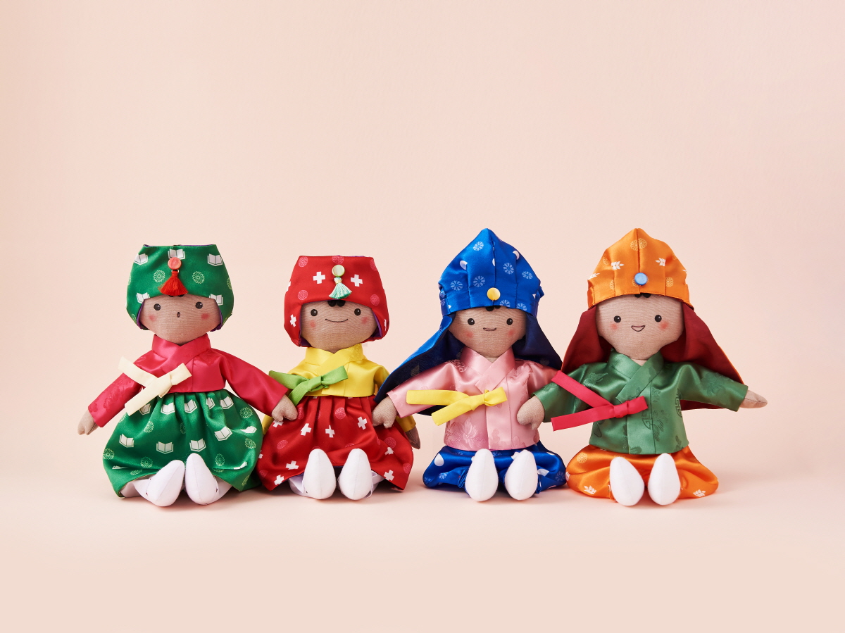 인형 작가님이 직접 디자인하고 만드는 100% 수공예 인형 '코니복이'