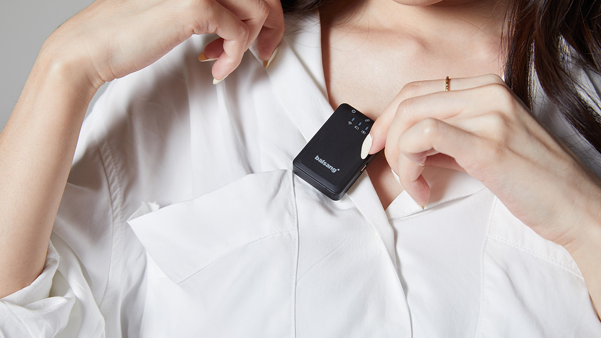 BSM200 Korean Wireless Mic All-in-One Set: Magnetic Holder to Perwind