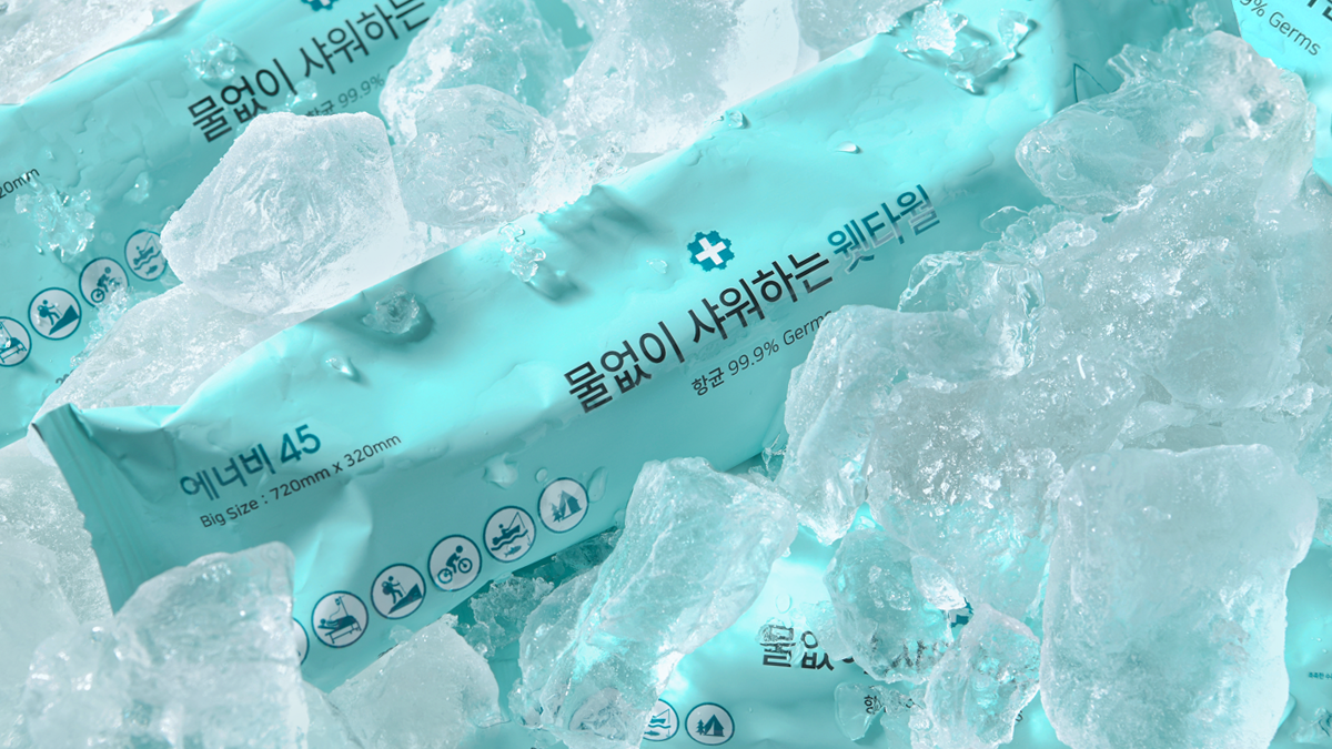 [씻기 힘든 모든 순간] 한 장으로 끝나는 샤워 어때? 물 없이 웻타월~