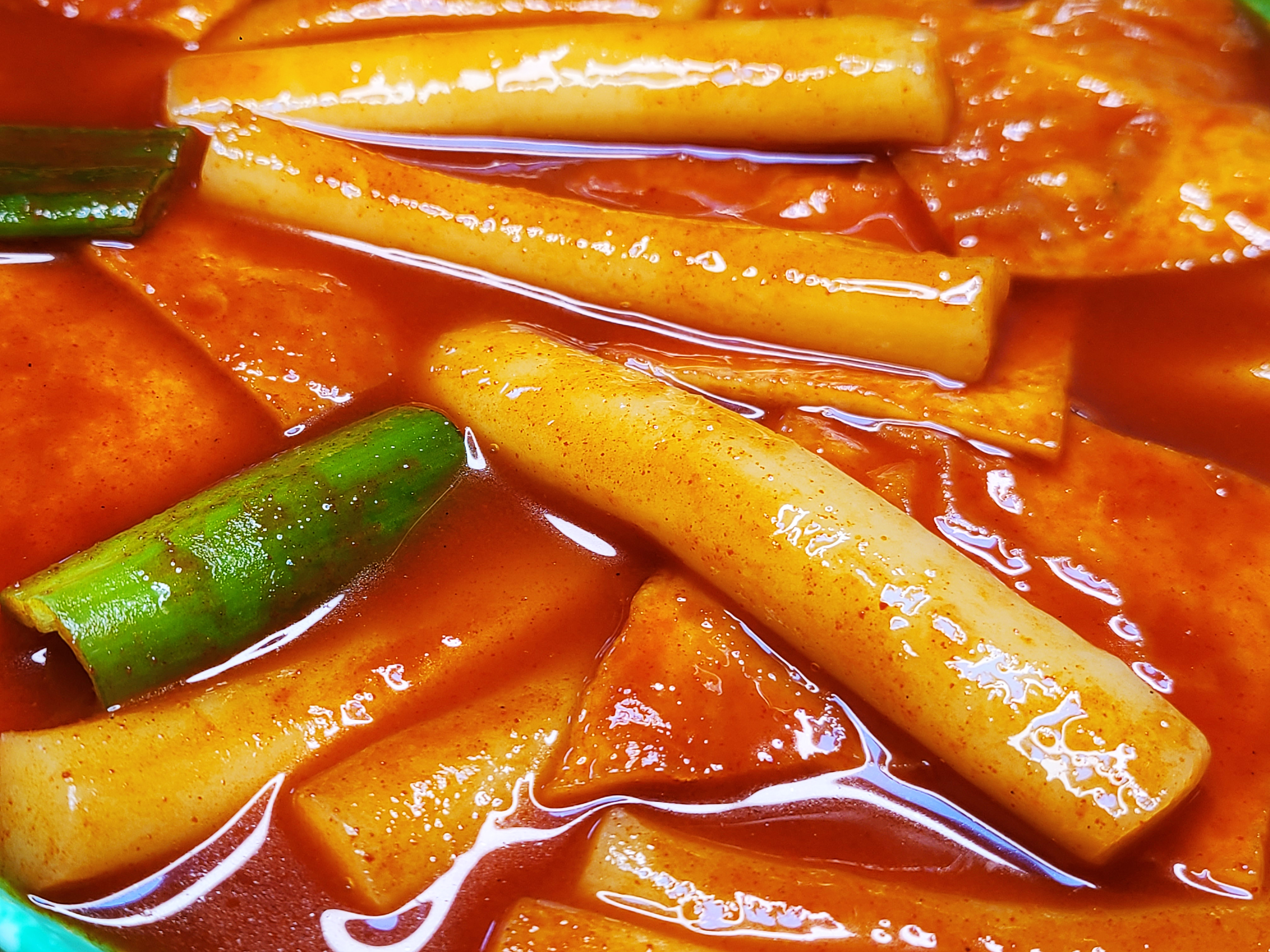 Nationwide Buzz for Tteokbokki! [Mansudong Tteokbokki Manteok] Finally Lands on Wadiz!
