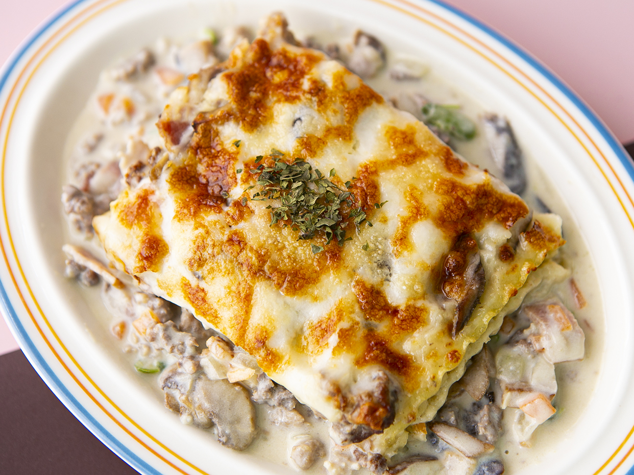[Trusted Italian Favorite] Rich & Flavorful New White Ragu Lasagna & Sauce