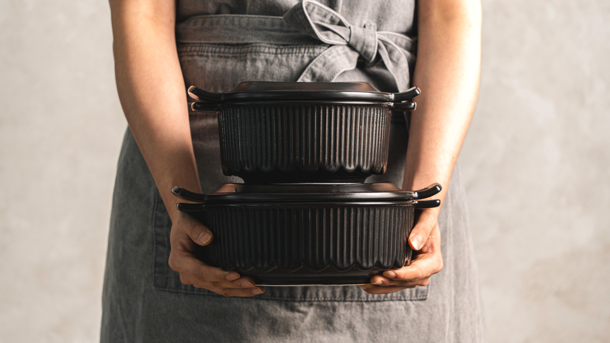 한국 전통 기와집을 닮은 "무균열 뚝배기" 오븐은 물론 솥밥 요리까지!