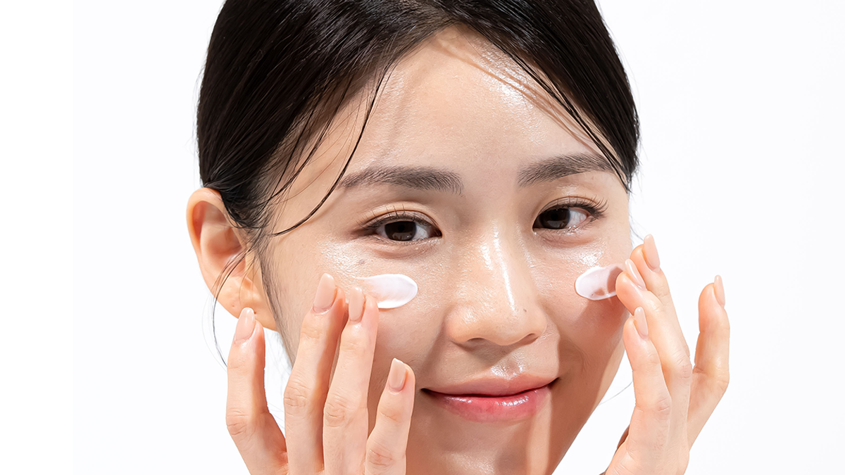 Mineral cream that sweeps away dead skin | Witness the miracle of 300000 ppm active minerals